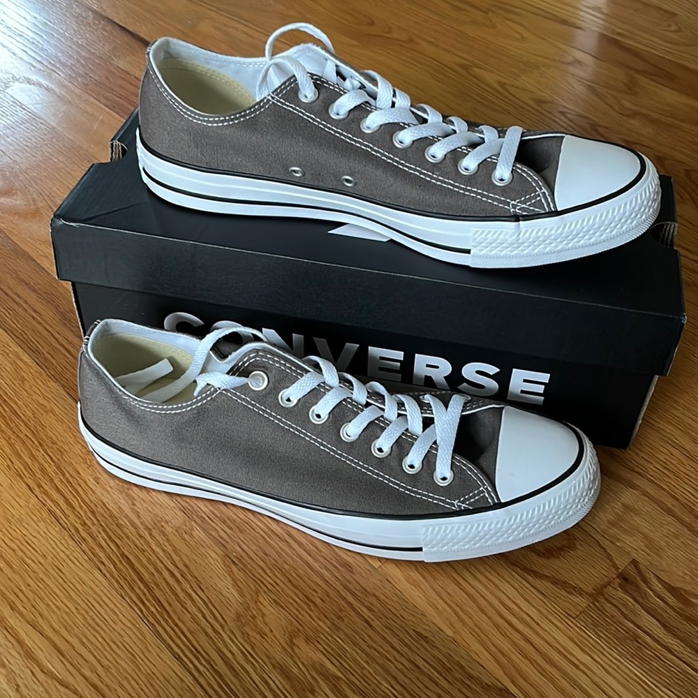 🚫SOLD!🚫 Converse Sneakers Charcoal